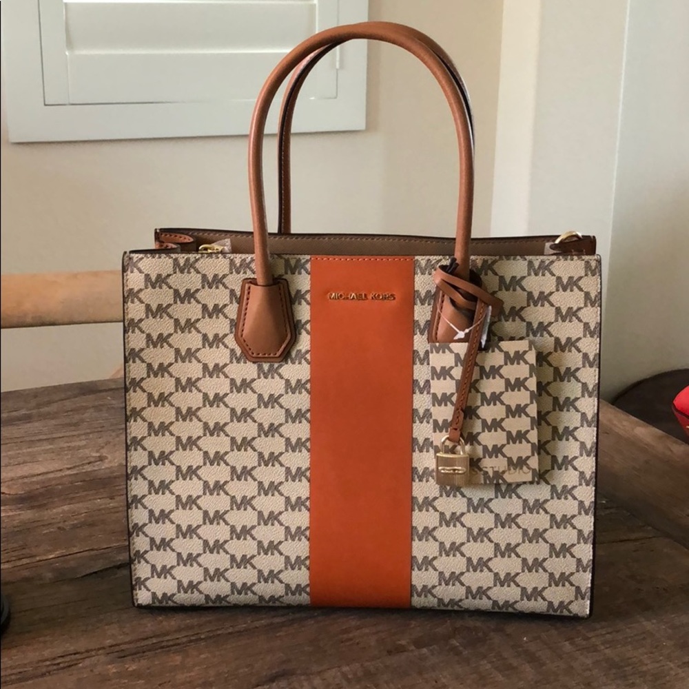 Michael Kors Mercer LG CONV Tote